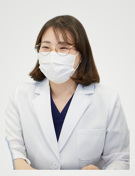 더끌림치과 이나연 대표원장